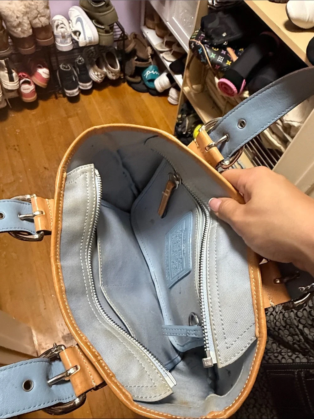 Coach tote cream